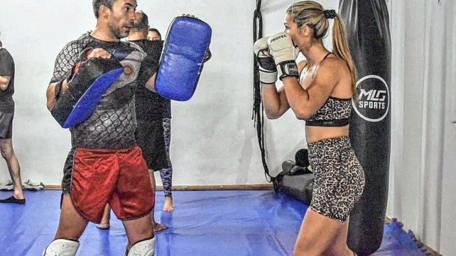La chajariense Cintia Faría fue subcampeona mundial de MMA en Brasil.