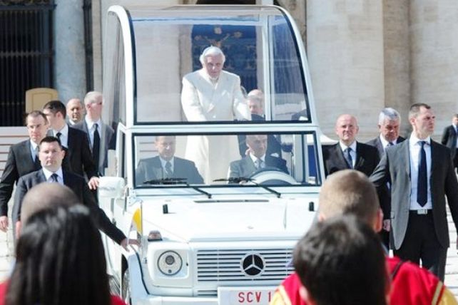 Subastarán en Internet el Papamóvil tras la renuncia de Benedicto XVI