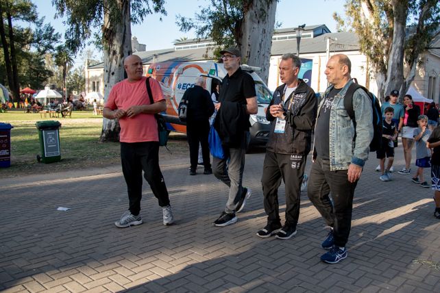 Castellani, de visita. Daniel Castellani pasó por los Jadar. “Me llevé una grata sorpresa. La organización, la cantidad de gente, los detalles… esto se vive como un evento internacional”, dijo.