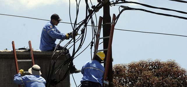 Luz y fuerza amenaza con un paro por tiempo indeterminado en la EPE