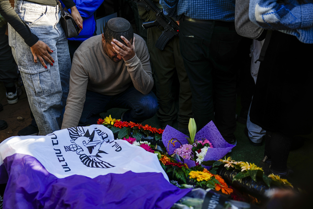 El funeral de un soldado israelí caído en Gaza.