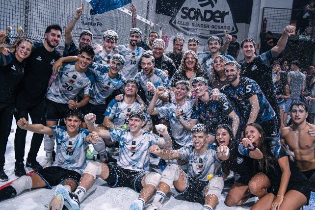 El Tricolor selló el ascenso a la máxima categoría con una victoria sobre el Tiburón por 3-1