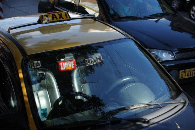 Ya rige el aumento en la tarifa de taxis