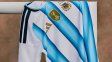 La camiseta de la Selección Argentina estará disponible desde el 6 de noviembre. La camiseta de la Selección Argentina estará disponible desde el 6 de noviembre.