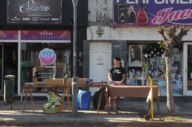 La zona comercial del barrio, sobre calle Juan José Paso.