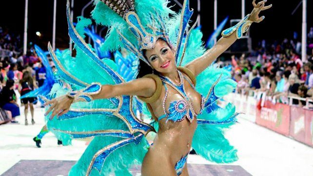 El carnaval en Gualeguaychú atrae cada años a miles de visitantes (Télam).