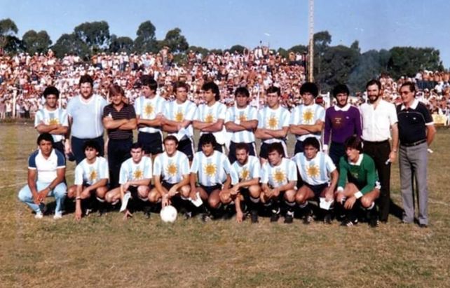 Hace 35 años, Argentino de Firmat jugaba un Nacional de AFA