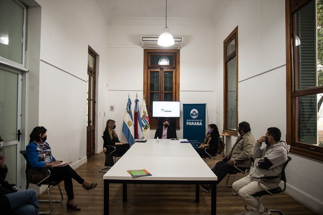 Definen que se acceda por concurso a los cargos en la Municipalidad