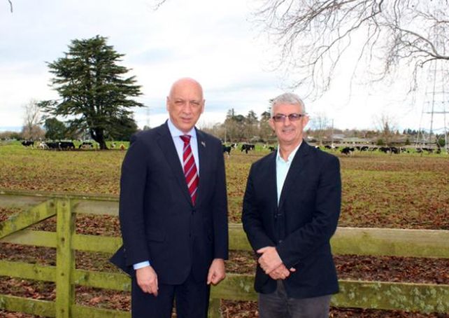 Productores lecheros de Santa Fe podrán capacitarse en un centro de Nueva Zelanda