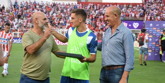 Vélez nunca le abonó a un club de la Liga Santafesina la parte que le correspondia por los derechos de formación de Mauro Pittón