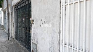 Marcaron la casa de un policía en barrio Roma