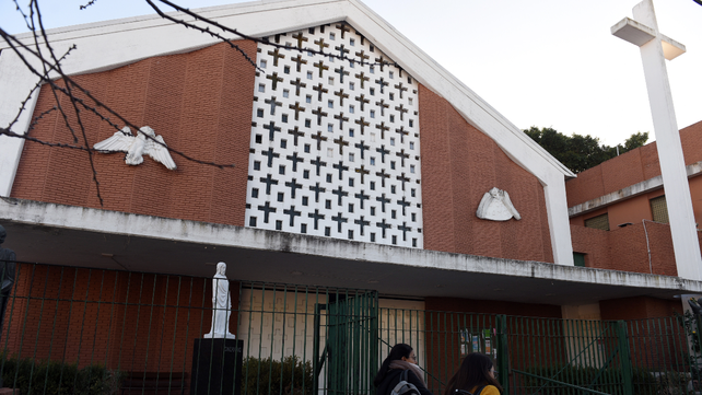 El espacio del cinerario está dentro del predio de la parroquia &nbsp;San Juan Evangelista