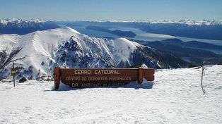 El Cerro Catedral es el centro de esquí más conocido en la Argentina.