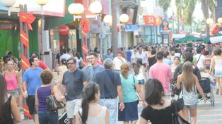 Cayeron las ventas de los comercios en marzo pero mejoraron en el centro