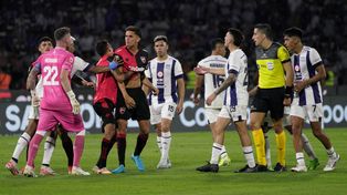 Guido Herrera discutió con algunos jugadores de Newells y acusó de jugar motivados por un premio extra.&nbsp;