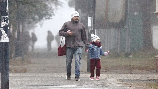 Otra jornada fría y con mucha niebla en la ciudad de Santa Fe