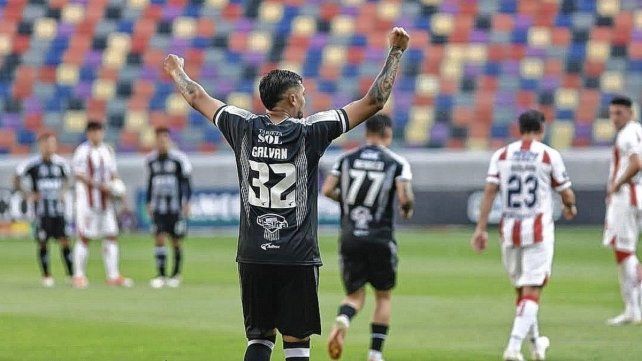 A Unión le habían marcado seis goles en ocho partidos y sufrió siete en los últimos cuatro. A Unión le habían marcado seis goles en ocho partidos y sufrió siete en los últimos cuatro.