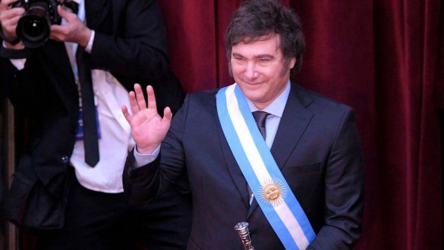 Javier Milei juró ante la Asamblea Legislativa y es el nuevo Presidente
