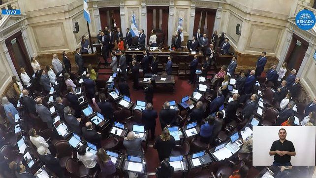 El Senado inició este jueves a las 11.11 la sesión especial que incluye en el temario el mega DNU 70/23 de desregulación de la economía