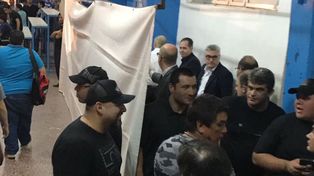 Escandaloso episodio en el entretiempo de la final de la Liga Nacional de básquet