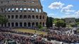 Los restos del Papa Francisco fueron llevados en el papamóvil.