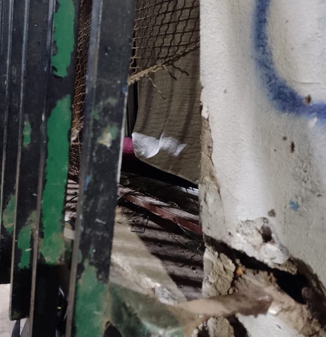El lugar por donde ingresó el ladrón. Otro escuche en la Gurru.