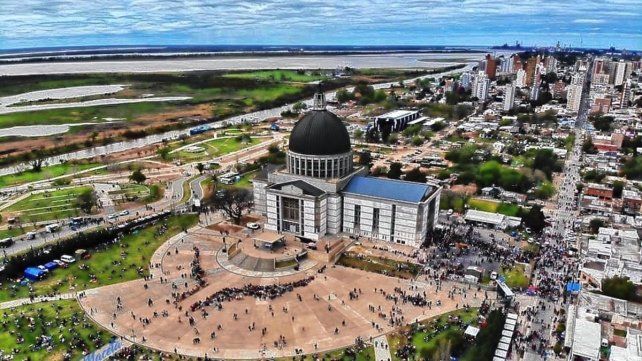 Un 25 de septiembre de 1983 la Virgen María se apareció por primera vez frente a una sencilla mujer de San Nicolás de los Arroyos