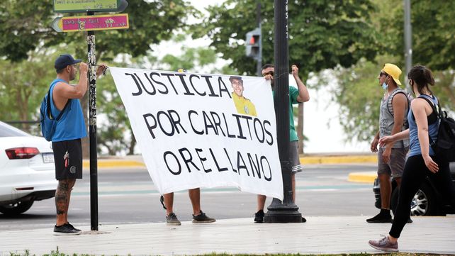Una manifestación en reclamo de justicia por Carlos Bocacha Orellano.