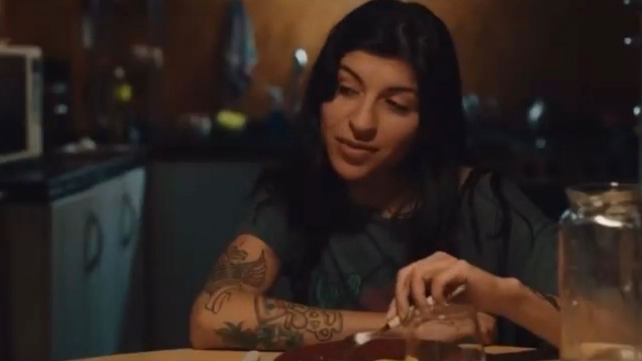 Cazzu protagoniza la película argentina Risa y la cabina del viento