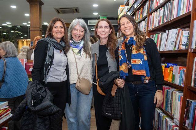 Silvia Barchiesi, Ileana Vecellio, María Silvia Ribecco y Laura Cadeo