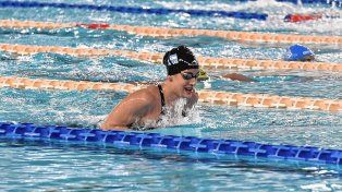 La esperancina Julia Christen logró medalla de oro en los 200 metros pecho.