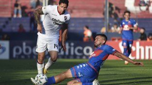 Armando Méndez fue fundamental en la victoria frente a Tigre. El uruguayo ahora comenzará de titular.