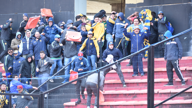 Sancionarán a los hinchas que provocaron los incidentes entre Colón y Central