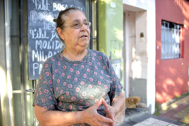 Irma trabaja en la pescadería hace 50 años.&nbsp;