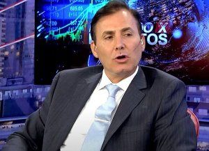 Quién es el juez que habilitó cautelar del Gobierno para censurar a periodistas