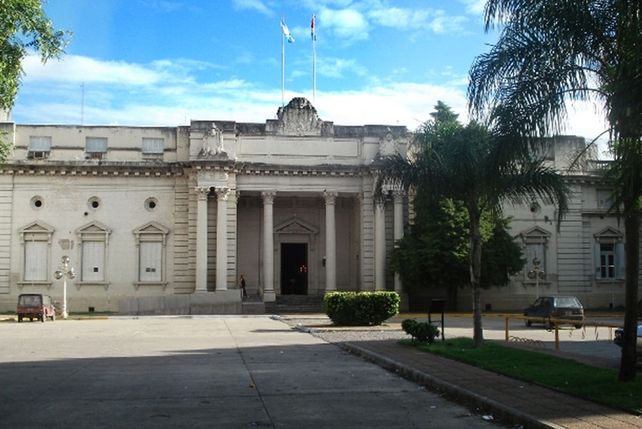 Contratados se movilizan a la Legislatura