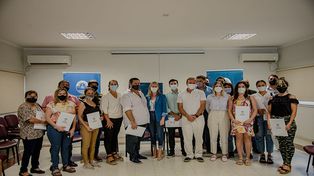 En esta ocasión, fueron entregados créditos individuales cuyas sumas variaron entre los 65 mil y 350 mil pesos, que se destinarán a la compra de elementos de trabajo, contratación de mano de obra y funcionará como estímulo al auto-sustento de cada negocio.&nbsp;