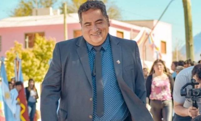 Un intendente que fue condenado por abuso sexual se tomó licencia y sigue libre