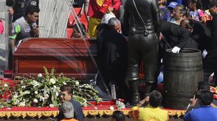 Las imágenes de la despedida que miles de chavos y chapulines dieron a Chespirito