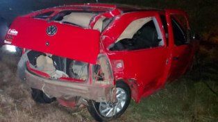 Este sábado por la madrugada dos jóvenes volcaron en la ruta provincial 2, en el departamento Federación. Uno de ellos fue hospitalizado y está grave