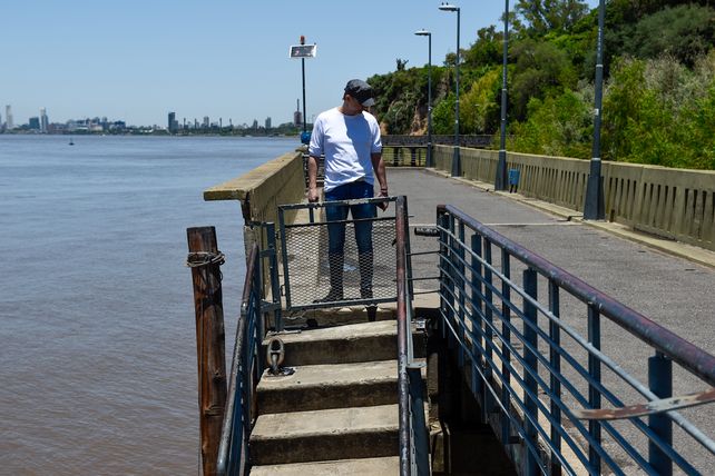 El candidato recorrió la zona que quiere que se transforme.