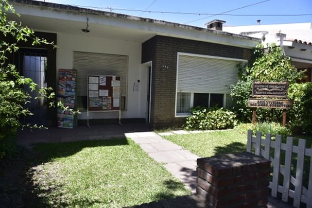 Chiclana al 300. El chalé está en pleno barrio Alberdi.