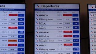 Cierre del gobierno de EEUU: hay más de 2.000 vuelos cancelados por día