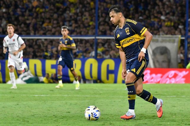 Ángel Romero debutó con Boca frente a Newell's.