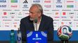El momento en que el entrenador de Congo, Sébastien Desabre, se entera de la pérdida de su padre. El momento en que el entrenador de Congo, Sébastien Desabre, se entera de la pérdida de su padre.