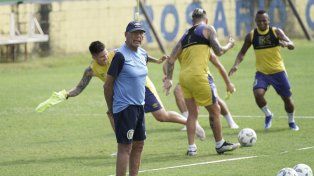 En la mira. Miguel Russo tiene un desafío clave para volver a meter a Central en los playoffs de la Copa de la Liga.