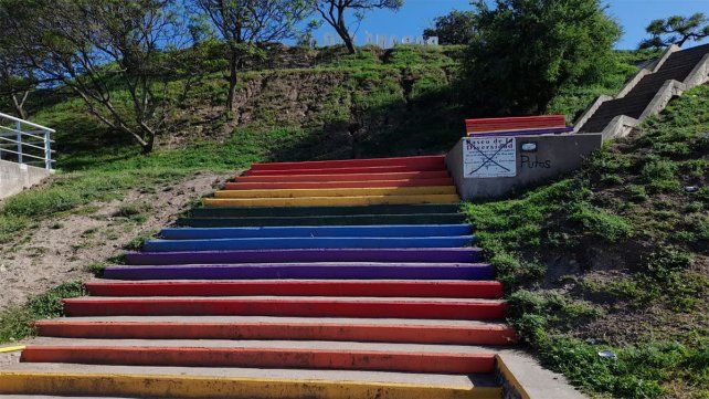 Paraná: vandalizaron el Paseo de la Diversidad
