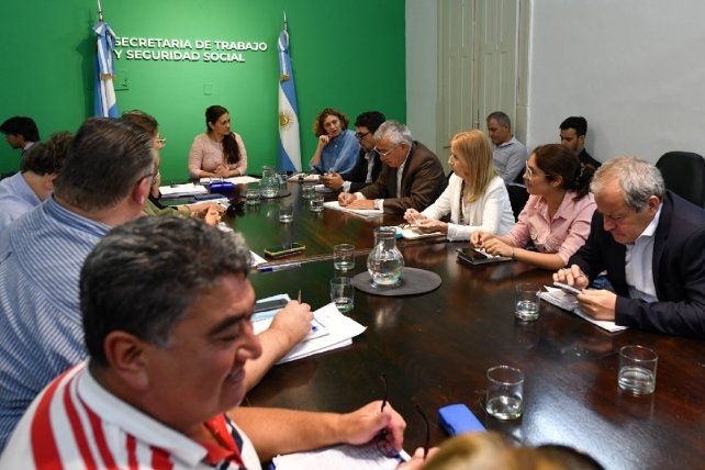 el CGE y los gremios docentes establecieron una agenda por condiciones laborales.&nbsp;