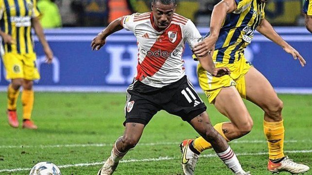 Nicolás De la Cruz se probó la camiseta de Flamengo