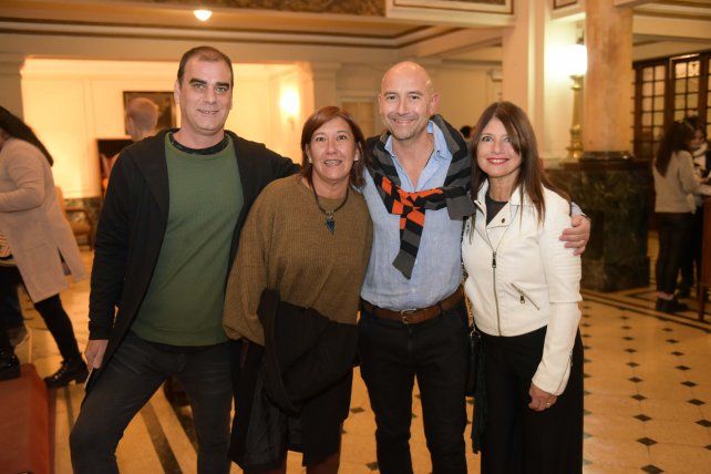 Cristian del Prada, Evelyn Arrieta  Hernán Dovis y Erica Martinez.